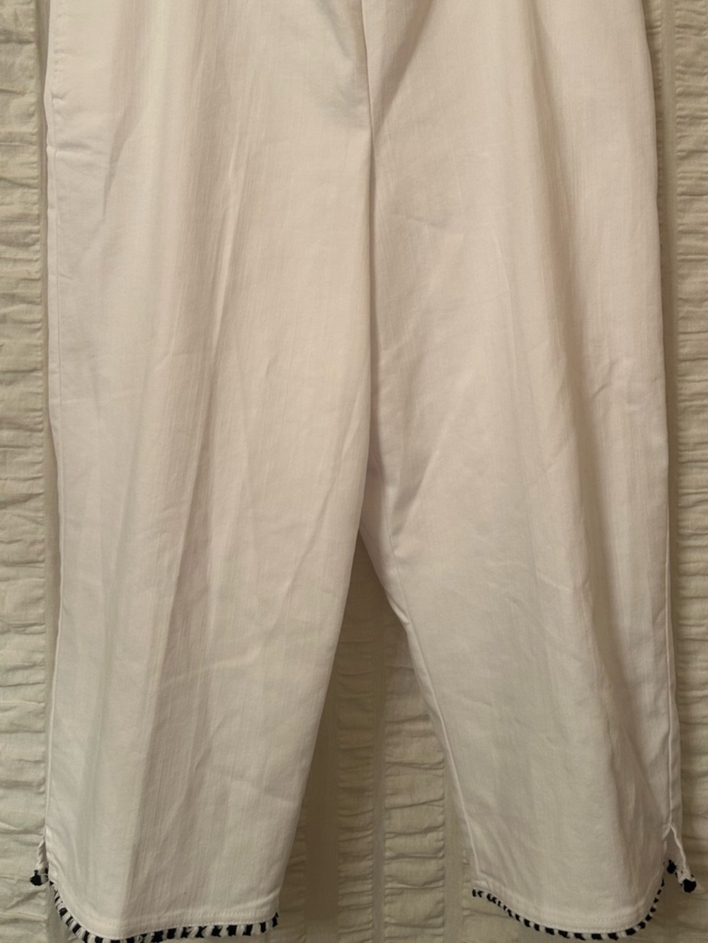 Alfred Dunner White Casual Cotton-Blend Cropped Chinos